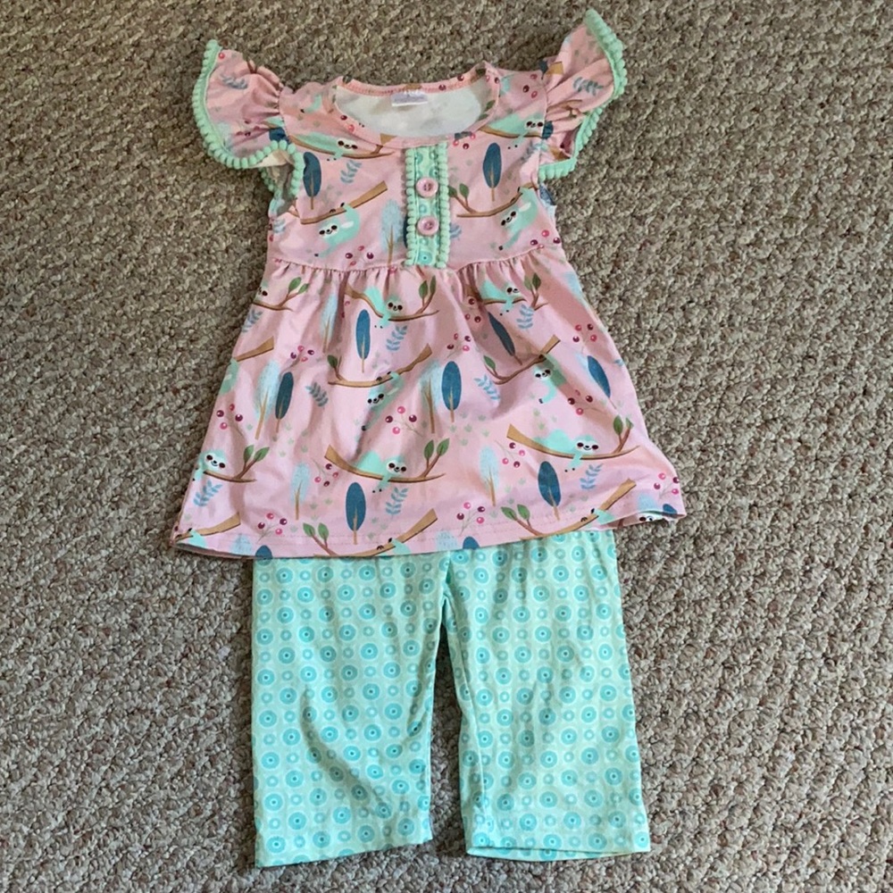 Like new boutique outfit.